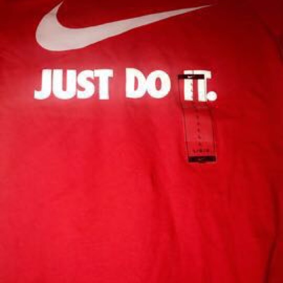 Nike shirt - Picture 2 of 3